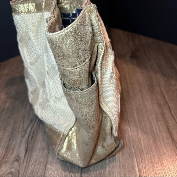 TORY BURCH Tote Bag Cable Knit METALLIC GOLD TRIM Wool Silk Lining Horse READ! - Picture 12 of 16